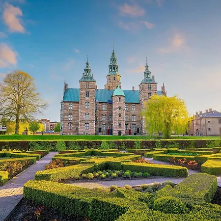 Lovely Overlooking King's Garden * Copenhagen
