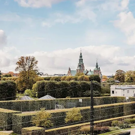 Apartment Lovely Overlooking King's Garden *