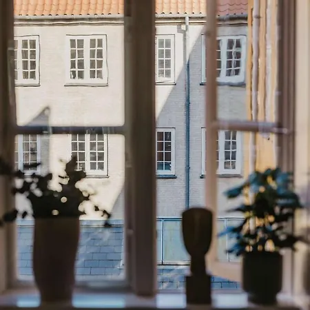 Lovely Overlooking King's Garden * Copenhagen