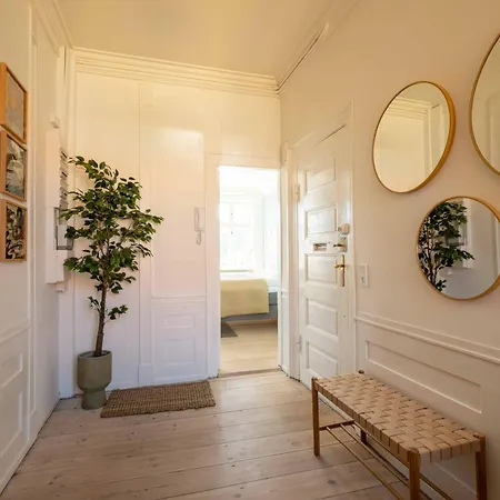 Lovely Overlooking King's Garden Kopenhagen