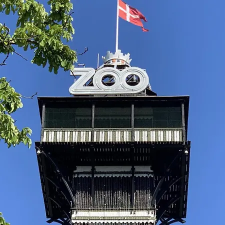 Lovely Overlooking King's Garden