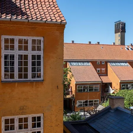 Lovely Overlooking King's Garden Kopenhagen