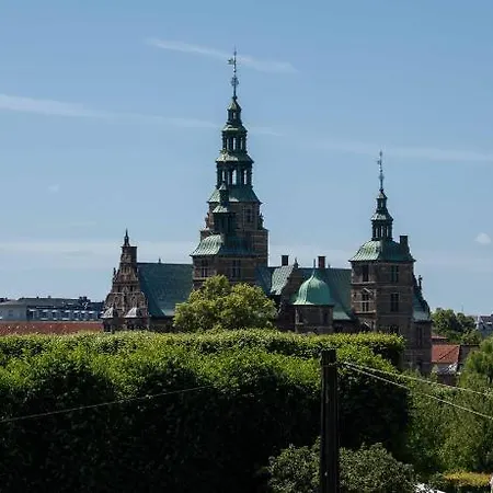 Lovely Overlooking King's Garden Apartment Kopenhagen