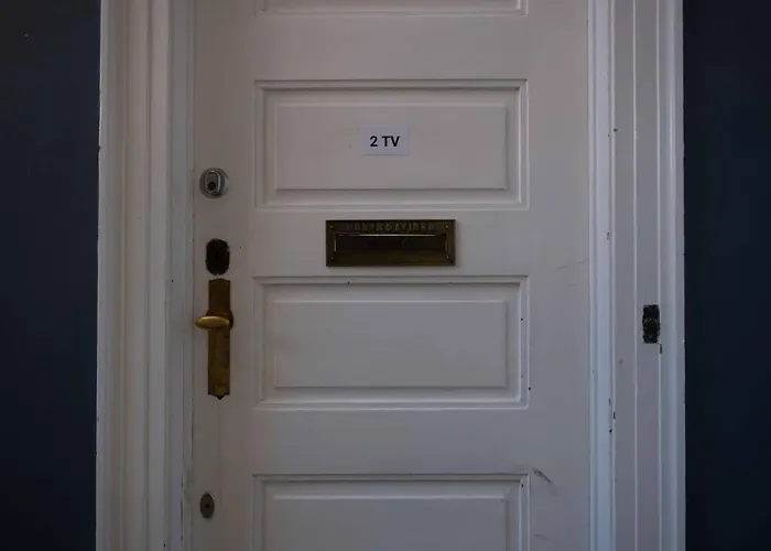 Lovely Overlooking King's Garden