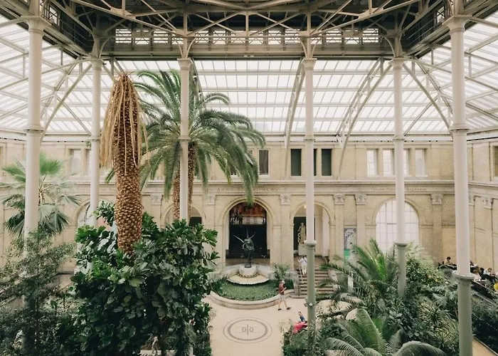 Apartment Lovely Overlooking King's Garden