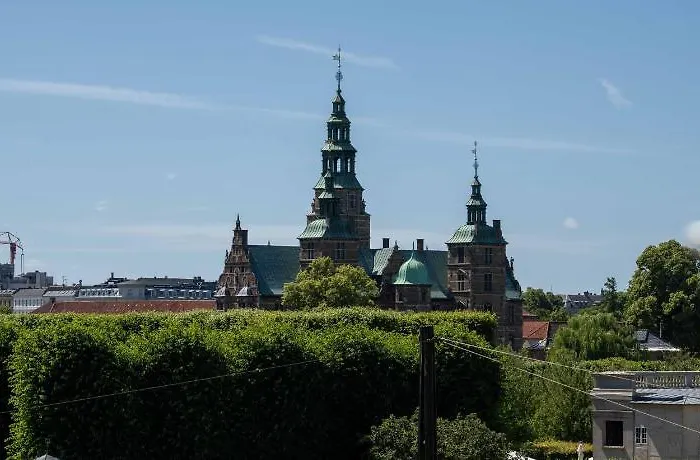 Lovely Overlooking King's Garden Apartment Copenhagen