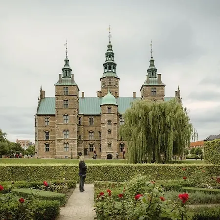 Lovely Overlooking King's Garden Copenhagen